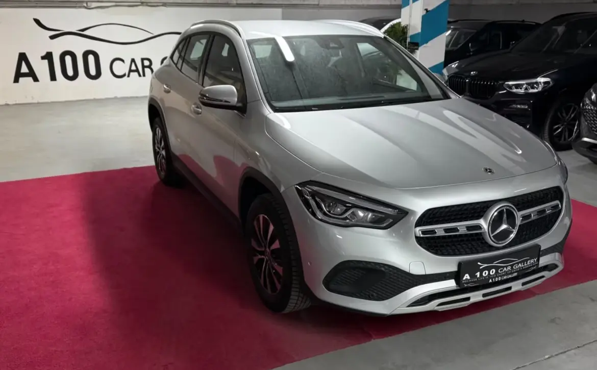Mercedes-Benz GLA 200