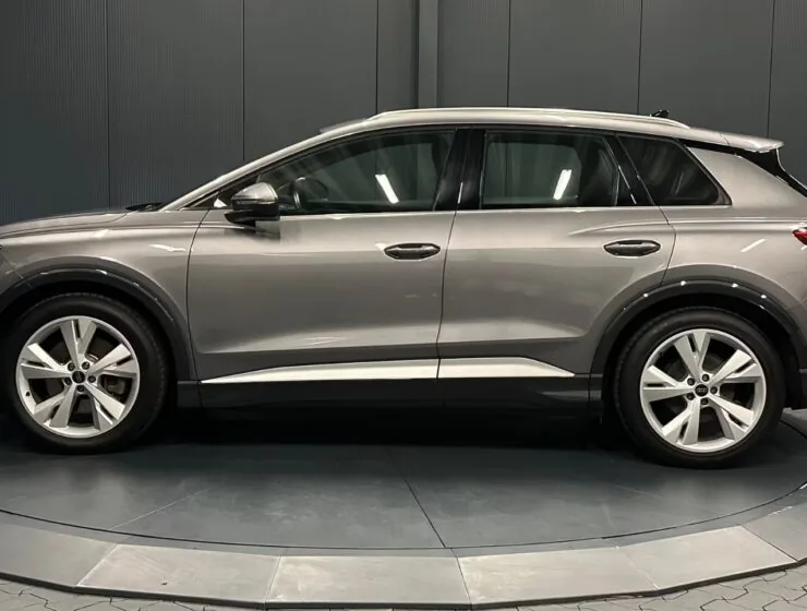 Audi Q4 e-tron 45 quattro S line