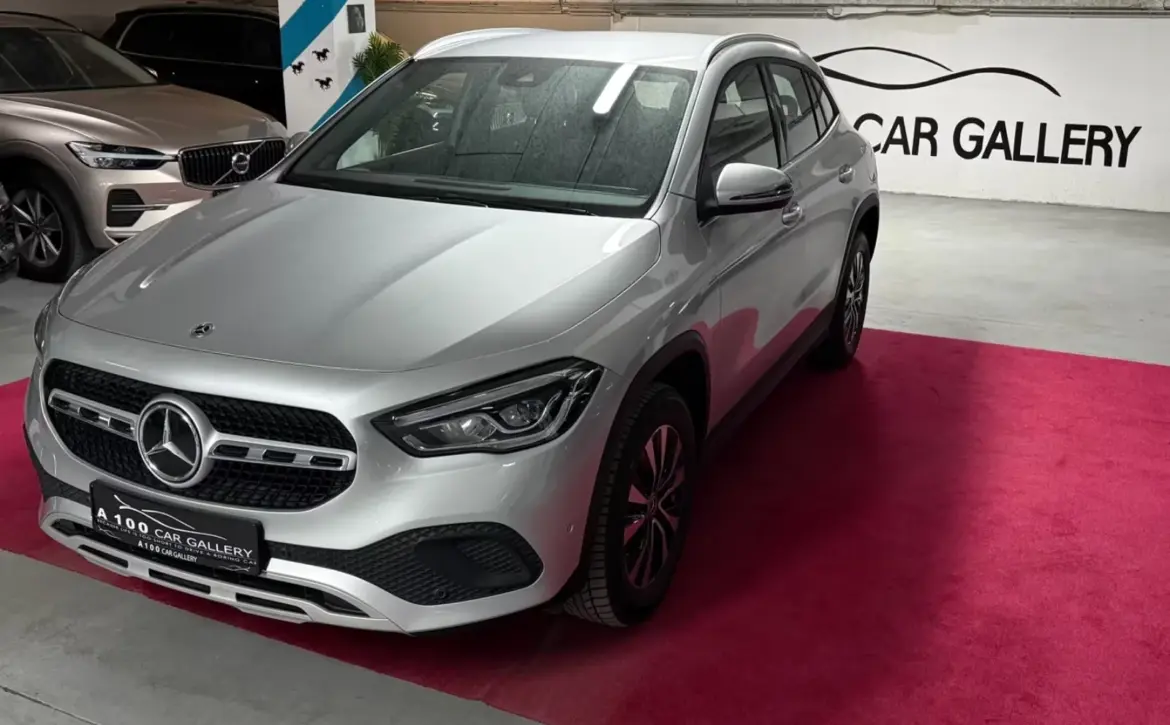 Mercedes-Benz GLA 200