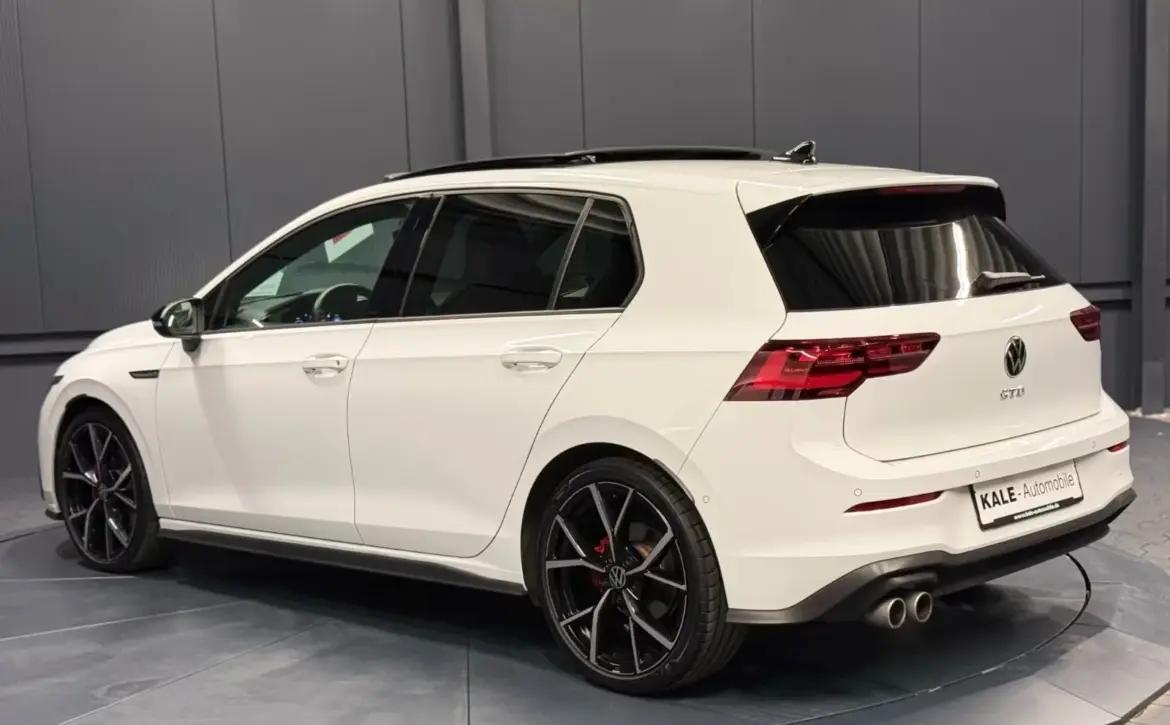 Volkswagen Golf Premium