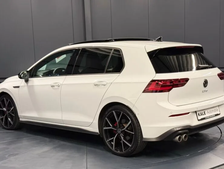 Volkswagen Golf Premium