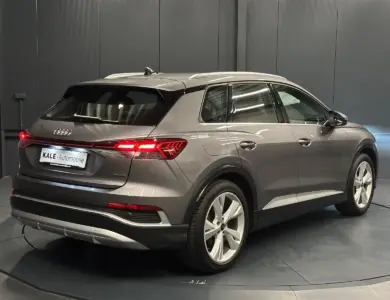 Audi Q4 e-tron 45 quattro S line