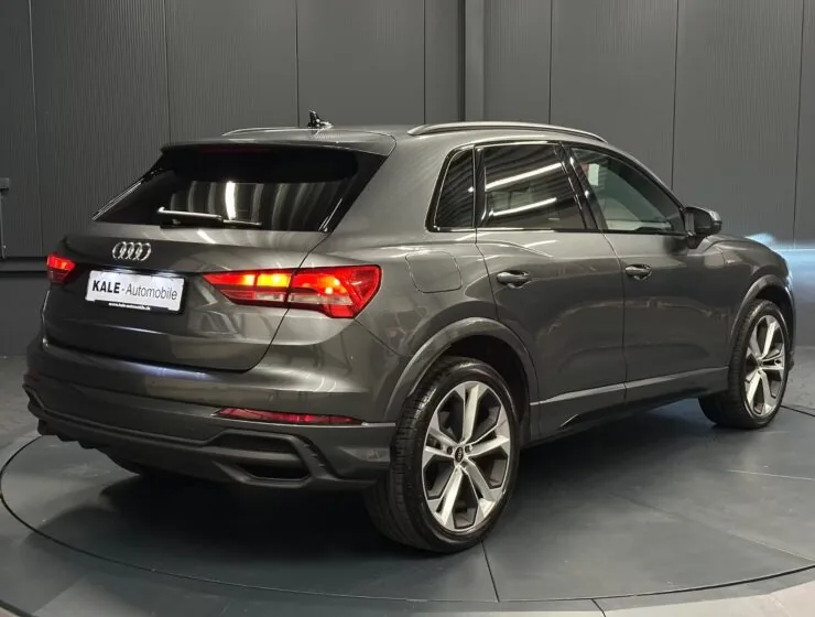 Audi Q3 35 TDI S line Premium
