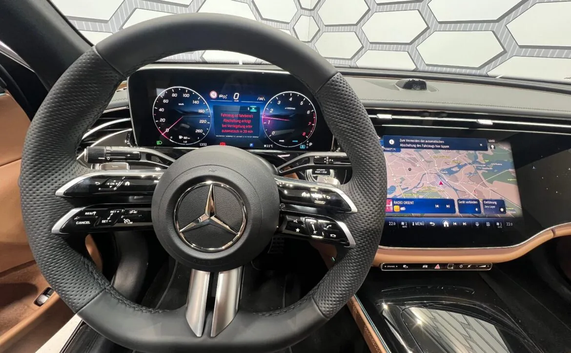 Mercedes-Benz E 200 AMG Line Premium Plus Night Pack