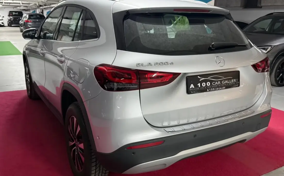 Mercedes-Benz GLA 200