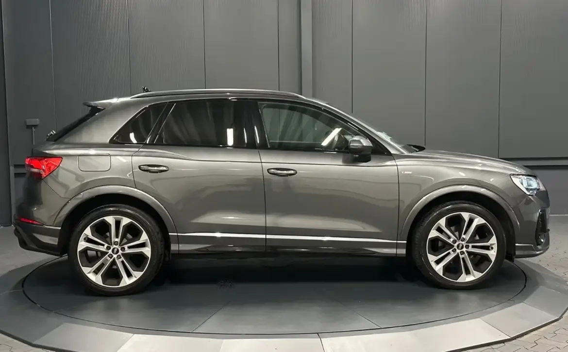 Audi Q3 35 TDI S line Premium