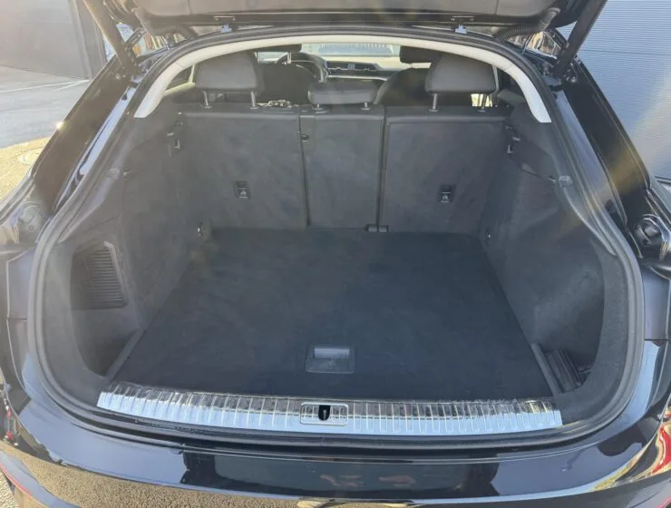 Audi Q3 45 TFSI e S line
