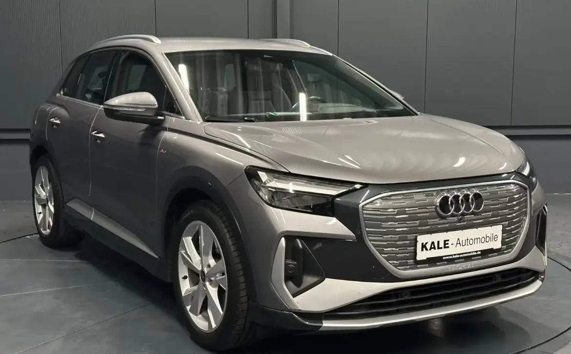 Audi Q4 e-tron 45 quattro S line