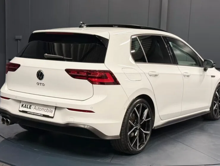 Volkswagen Golf Premium
