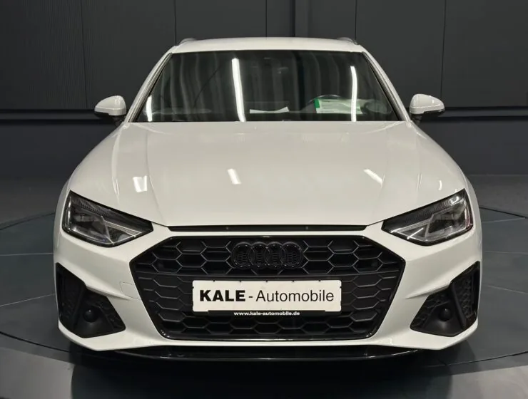 Audi A4 40 TDI S line
