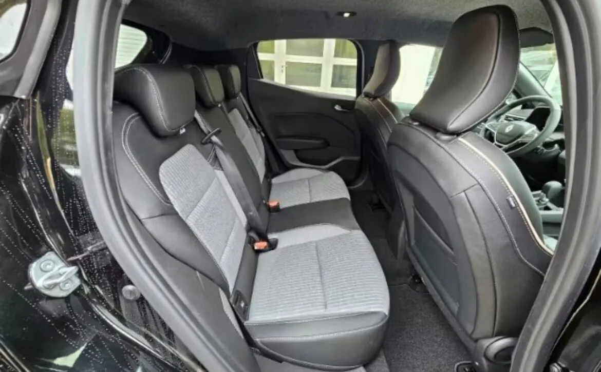 Renault Clio V Techno 1.6 E-TECH Hybrid 145 EU6e