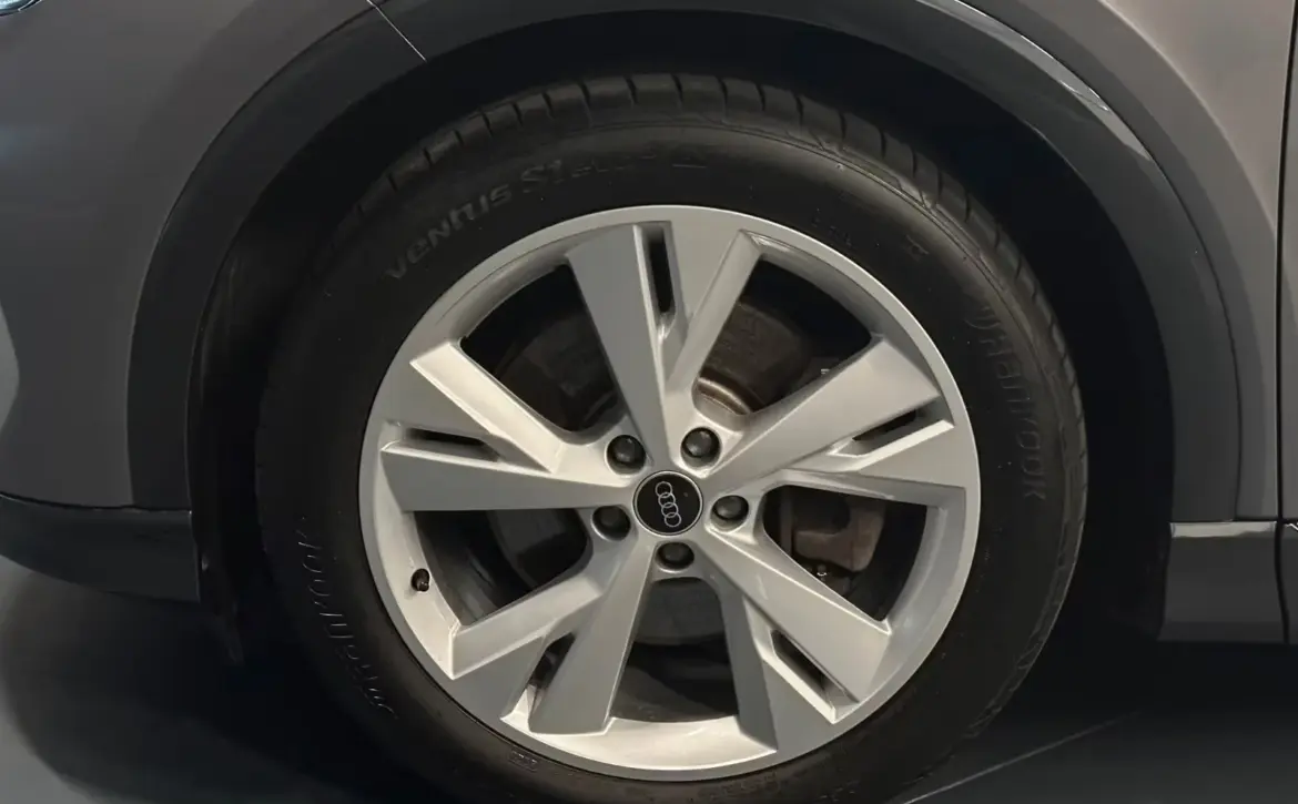Audi Q4 e-tron 45 quattro S line