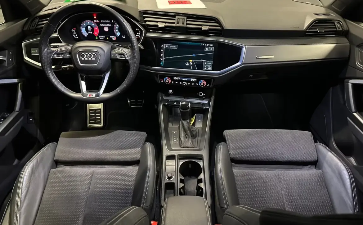 Audi Q3 35 TDI S line Premium