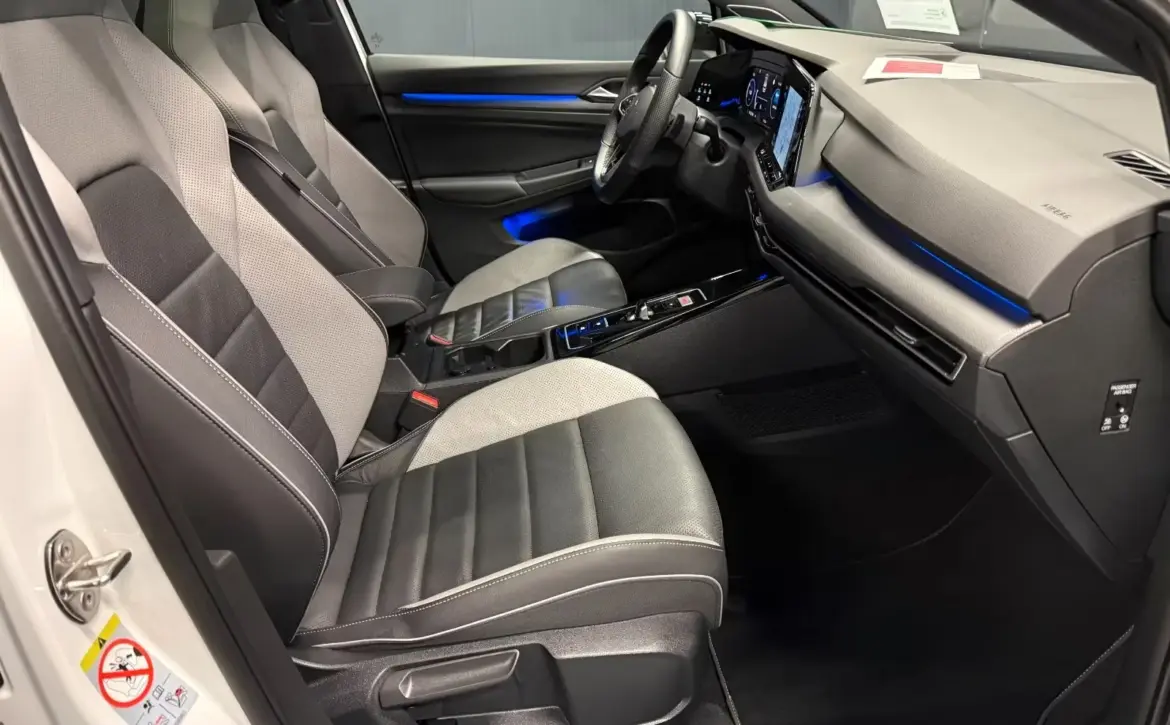 Volkswagen Golf Premium