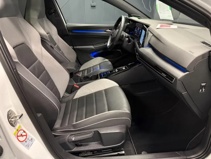 Volkswagen Golf Premium
