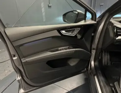 Audi Q4 e-tron 45 quattro S line