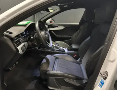 Audi A4 40 TDI S line