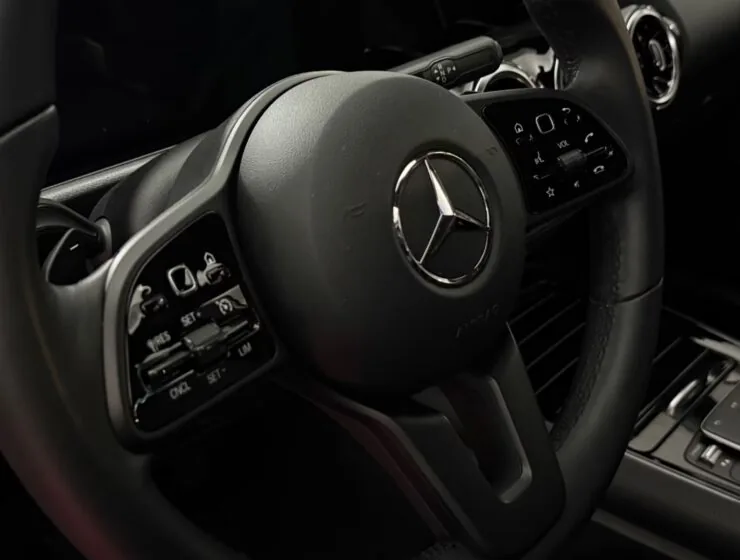 Mercedes-Benz GLA 200