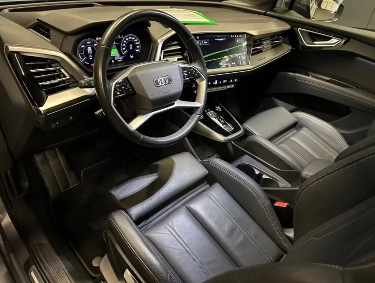 Audi Q4 e-tron 45 quattro S line