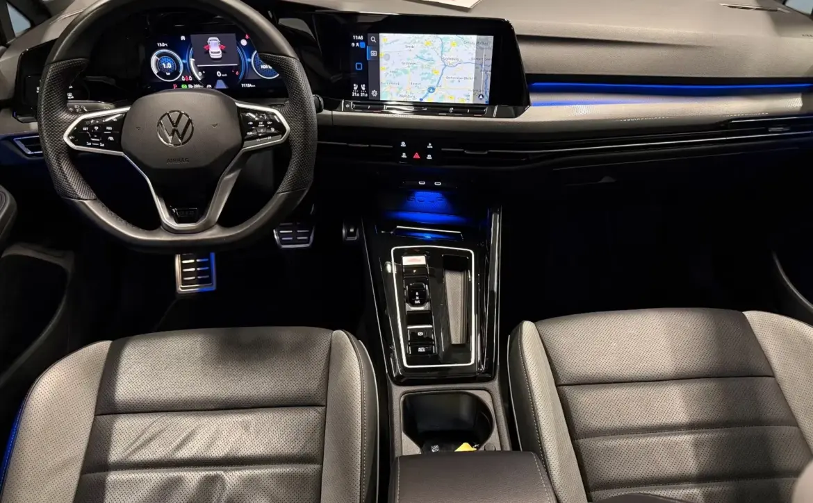 Volkswagen Golf Premium