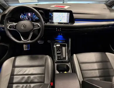 Volkswagen Golf Premium