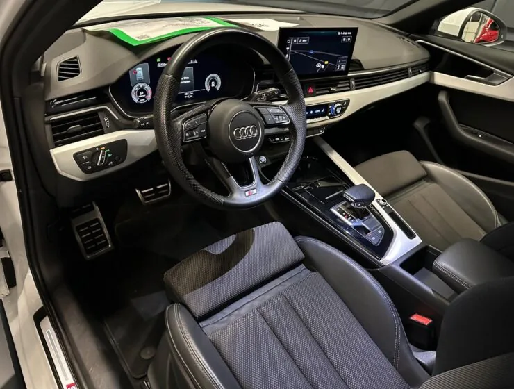 Audi A4 40 TDI S line