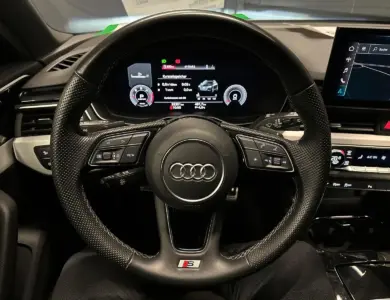Audi A4 40 TDI S line
