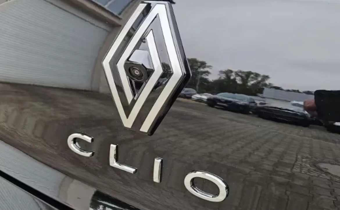 Renault Clio V Techno 1.6 E-TECH Hybrid 145 EU6e