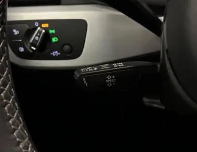Audi A4 40 TDI S line