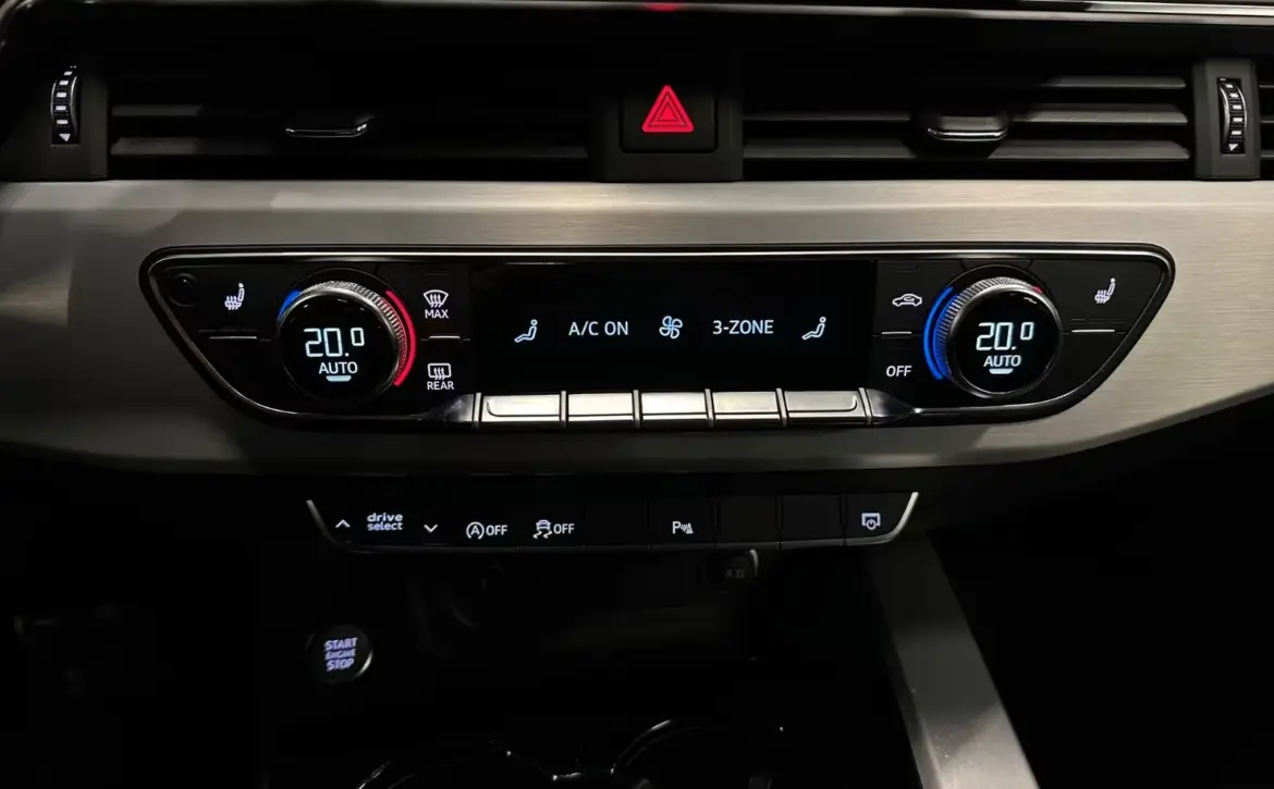 Audi A4 40 TDI S line