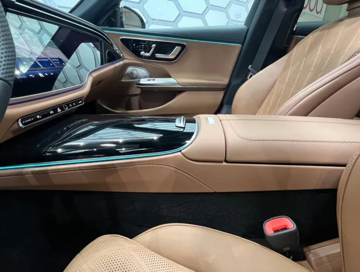 Mercedes-Benz E 200 AMG Line Premium Plus Night Pack