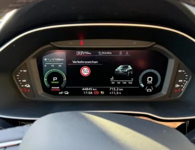Audi Q3 45 TFSI e S line