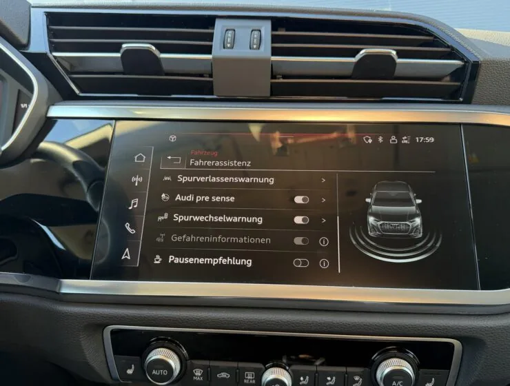 Audi Q3 45 TFSI e S line