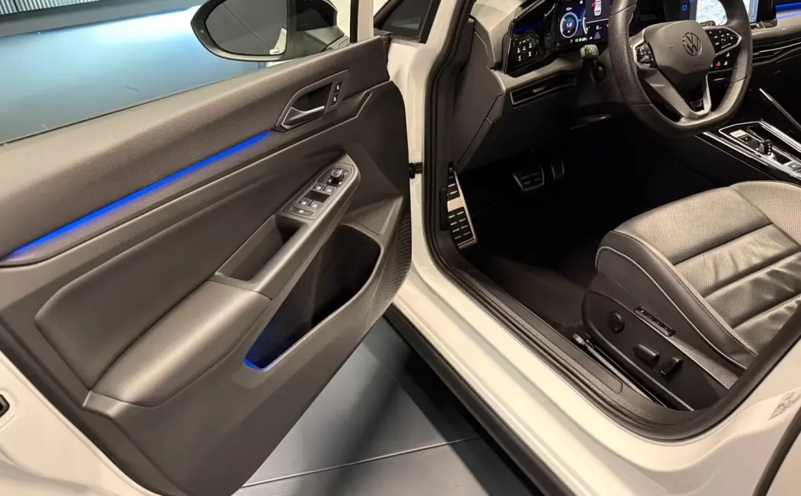 Volkswagen Golf Premium
