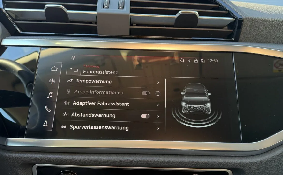 Audi Q3 45 TFSI e S line