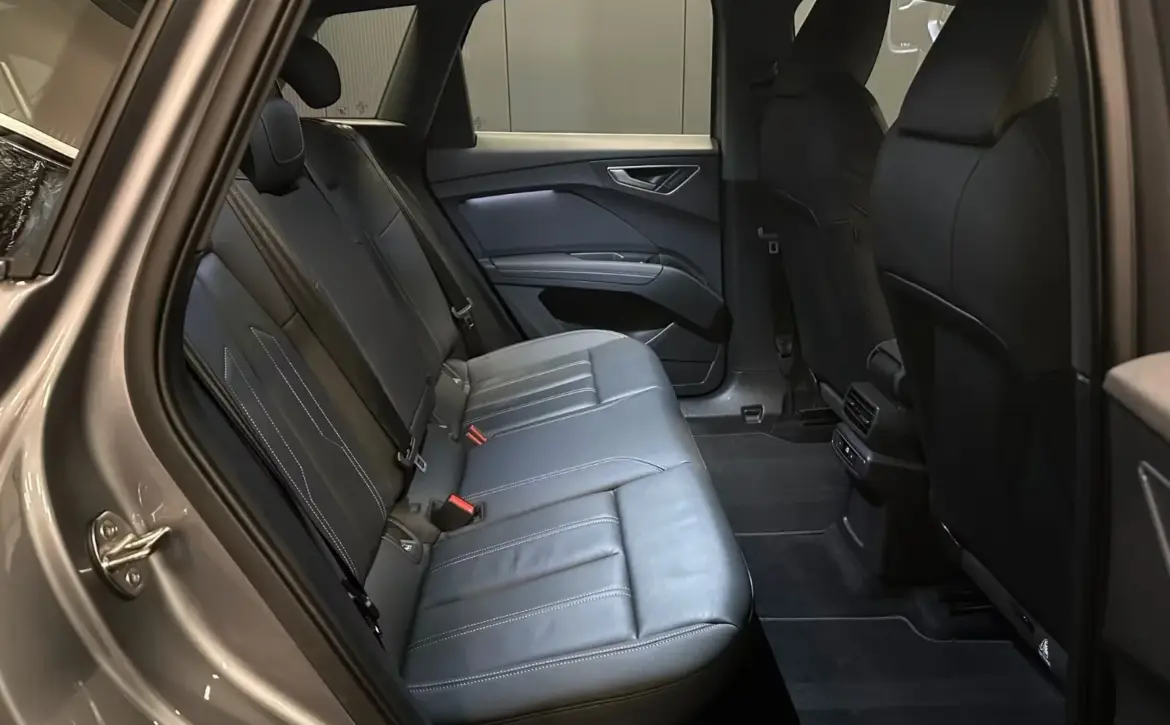 Audi Q4 e-tron 45 quattro S line