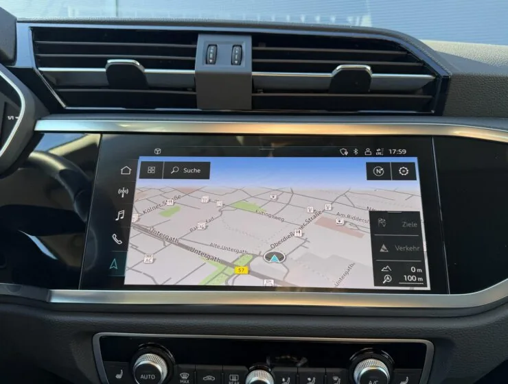 Audi Q3 45 TFSI e S line