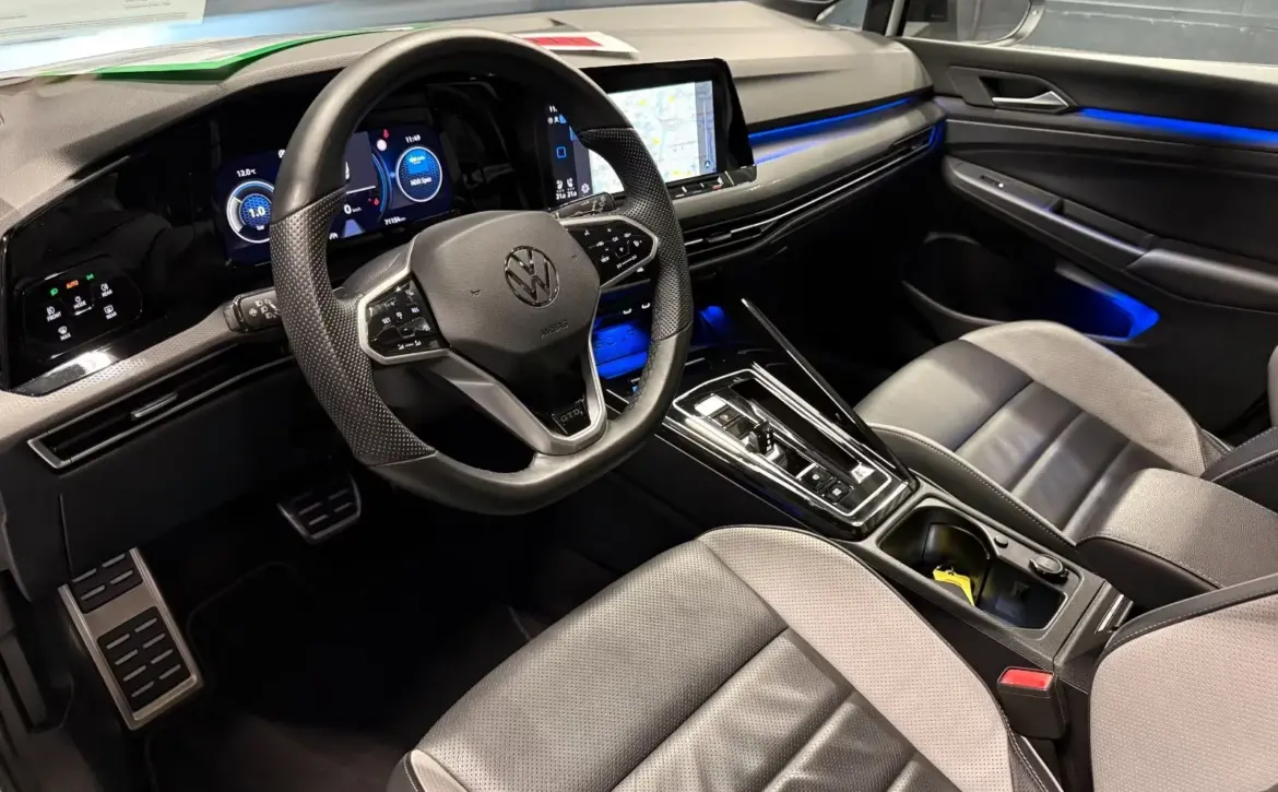 Volkswagen Golf Premium