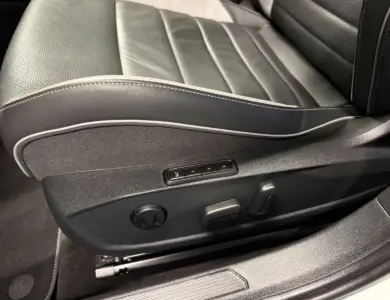 Volkswagen Golf Premium