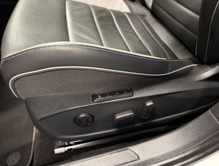 Volkswagen Golf Premium