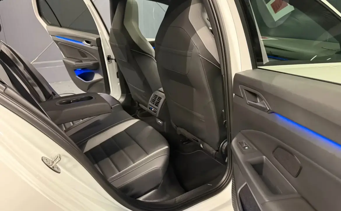 Volkswagen Golf Premium