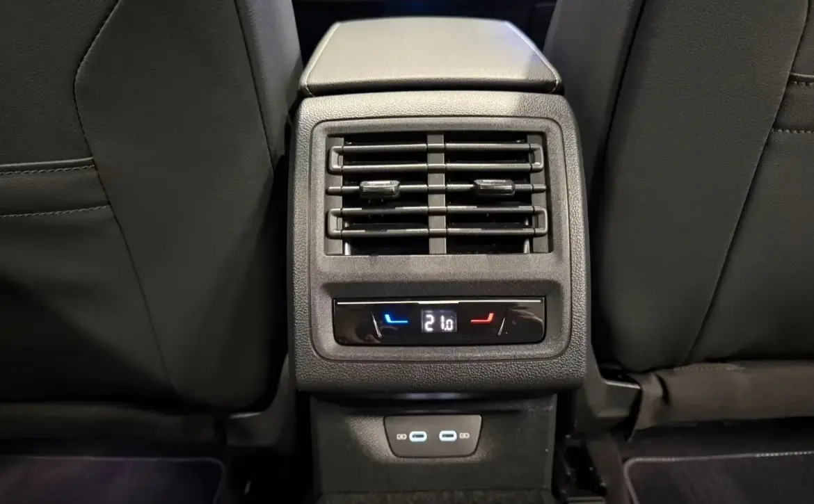 Volkswagen Golf Premium