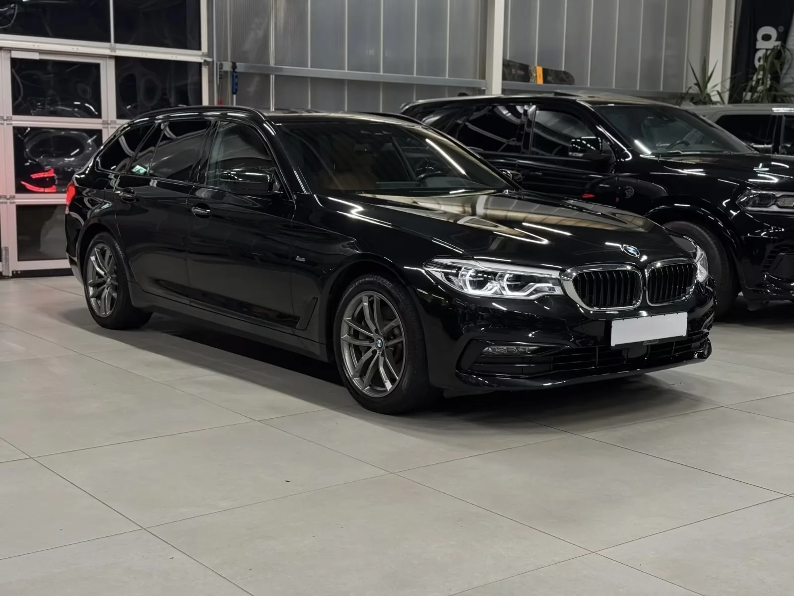 BMW 530d importée par Auto Mondial