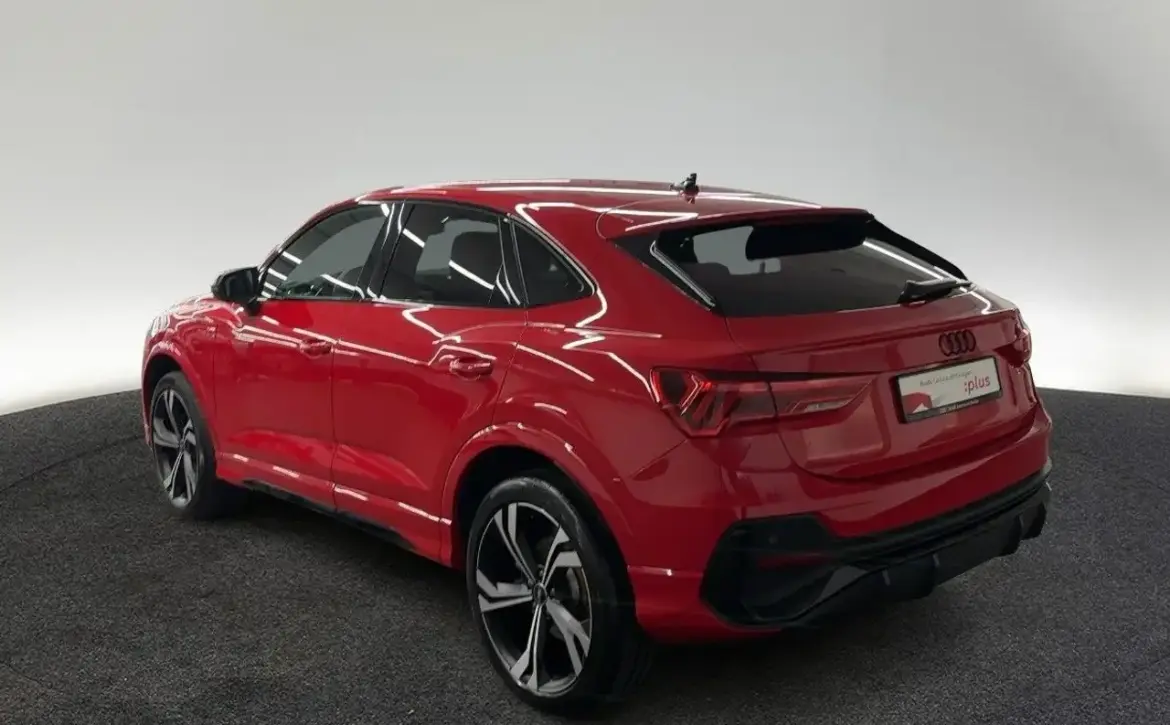 Audi Q3 45 TFSI e S line 45 TFSI e S tr. °K NA quattro