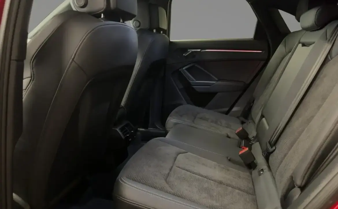 Audi Q3 45 TFSI e S line 45 TFSI e S tr. °K NA quattro